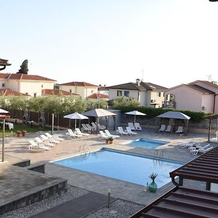 Apartmani Residence Jana Tar-Vabriga Zewnętrze zdjęcie