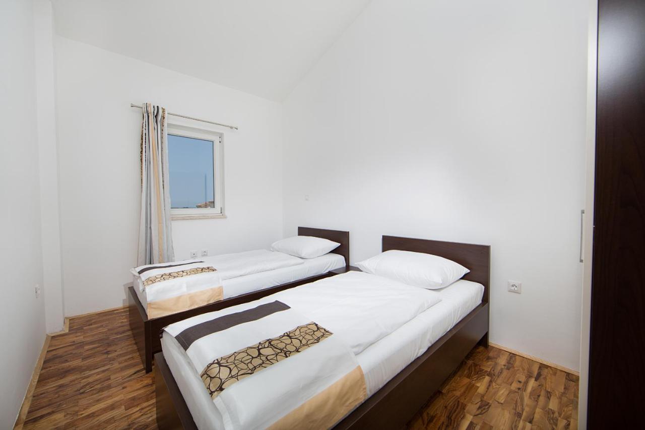 Apartmani Residence Jana Tar-Vabriga Zewnętrze zdjęcie